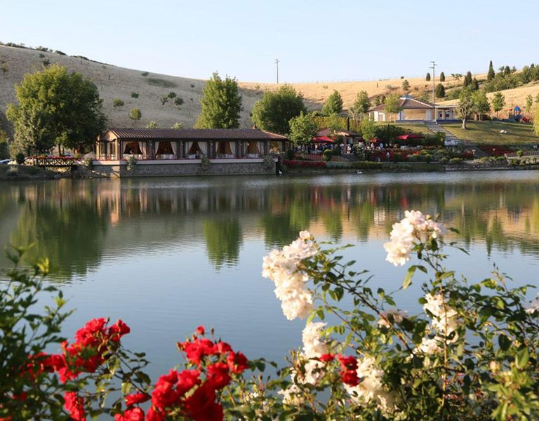 il-lago_003-1-768x600